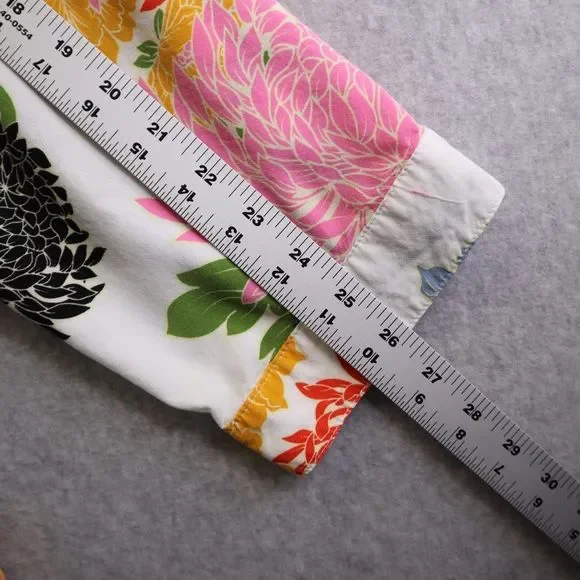 Fun2fun Blouse Mums Flower Print with Roll-tab Sleeves - Picture 6 of 9